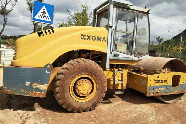 云南出售转让二手267小时2009年厦工XG6204M单钢轮压路机