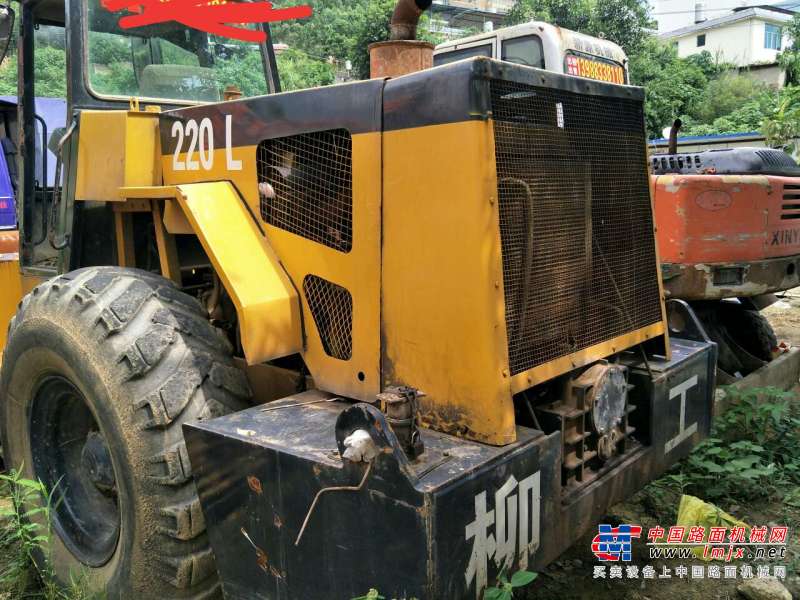 云南出售转让二手6000小时2006年柳工CLG622单钢轮压路机