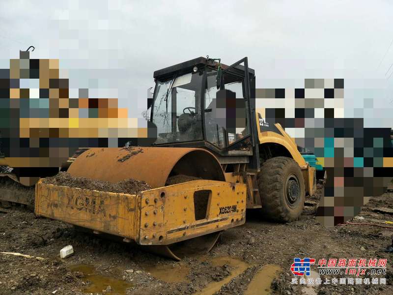 云南出售转让二手8956小时2009年厦工XG6204M单钢轮压路机