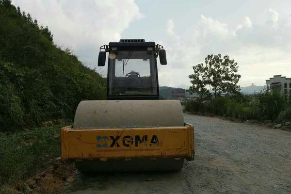 江西出售转让二手6500小时2011年厦工XG6261单钢轮压路机