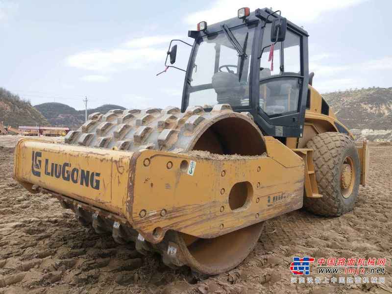 陕西出售转让二手2000小时2014年柳工CLG6622S单钢轮压路机