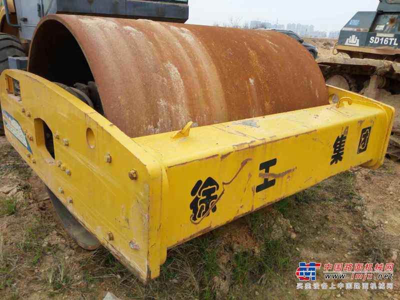 广东出售转让二手8000小时2009年徐工XS222J单钢轮压路机