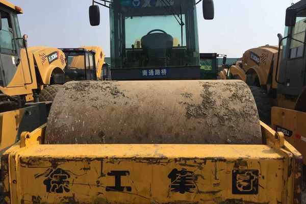 江苏出售转让二手1300小时2015年徐工XS223J单钢轮压路机