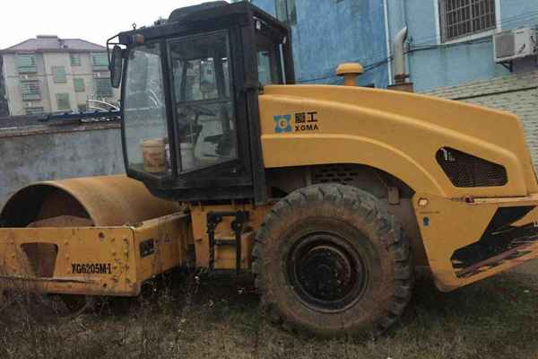 江西出售转让二手3000小时2010年厦工三明XG6204M单钢轮压路机