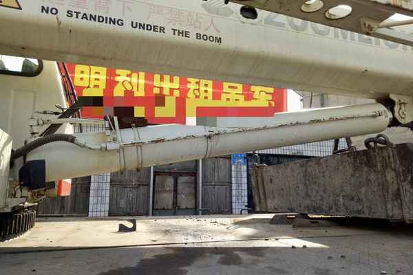山西出售转让二手7600小时2009年中联重科ZLJ5261M汽车起重机