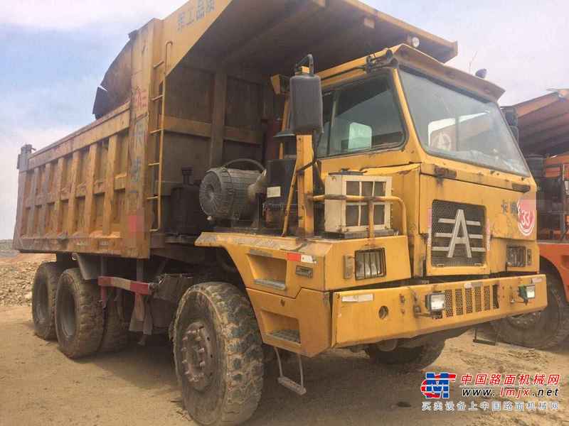 内蒙古出售转让二手2012年中国重汽ZZ3317N3867C1L自卸车