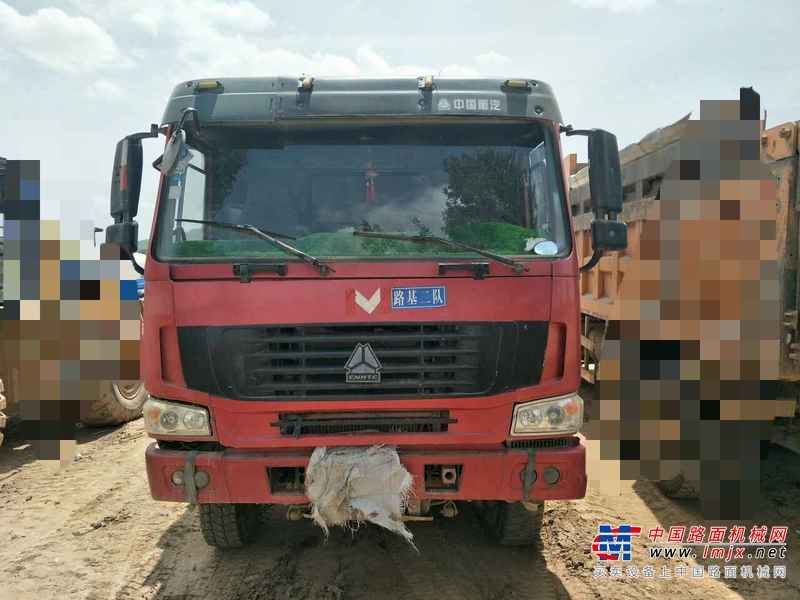 甘肃出售转让二手2011年中国重汽ZZ3317N3867C1L自卸车