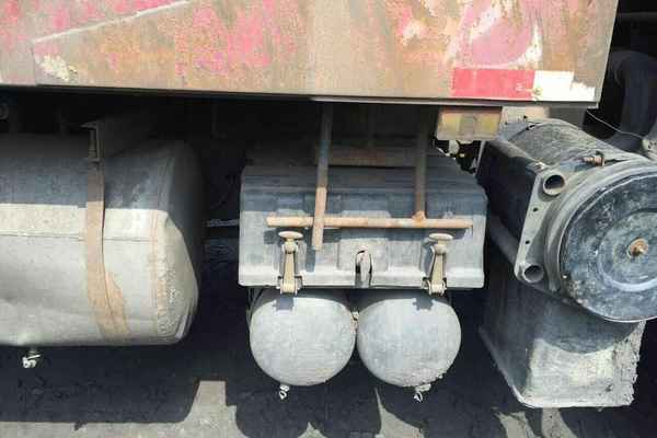 山西出售转让二手2012年东风柳汽乘龙LZ3310PEF自卸车