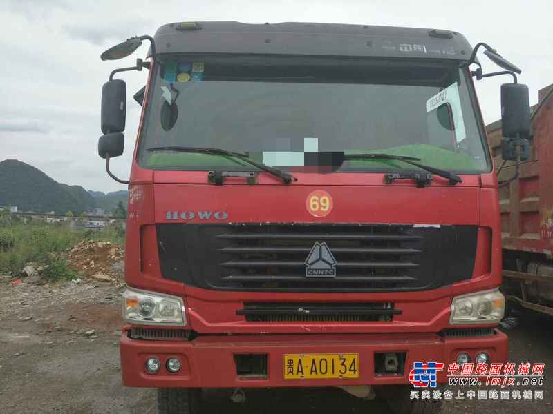 贵州出售转让二手2011年中国重汽豪沃ZZ3257N3847D1N7WA自卸车