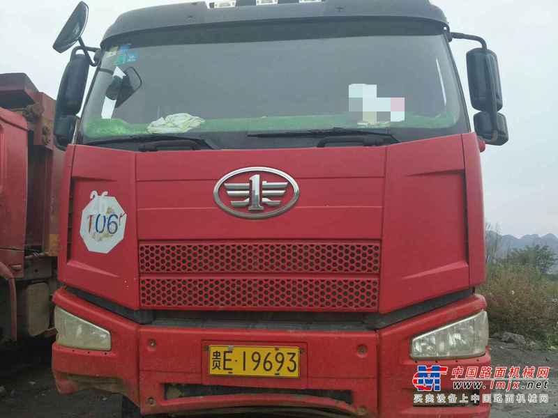 贵州出售转让二手2014年中国重汽豪沃ZZ3257M2941自卸车