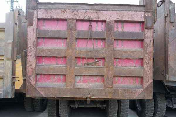 云南出售转让二手2012年中国重汽豪沃ZZ3257M2941自卸车