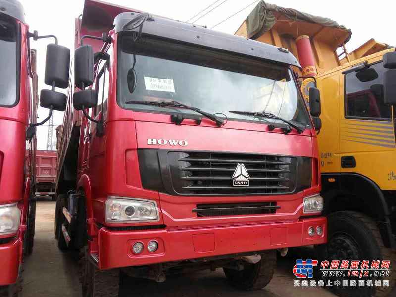 云南出售转让二手2012年中国重汽豪沃ZZ3257M2941自卸车
