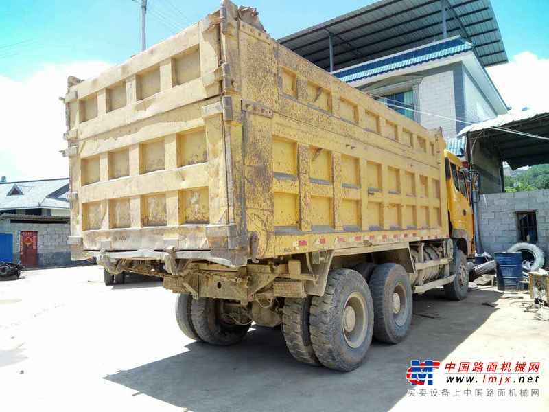 云南出售转让二手2014年中国重汽金王子ZZ3161M4711C1自卸车
