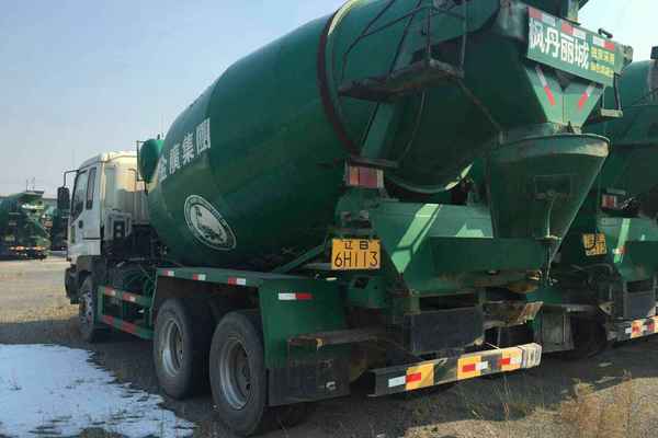 辽宁出售转让二手2010年华菱LZ5N2DE538A0D1758搅拌运输车