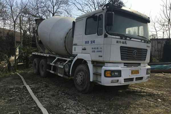 陕西出售转让二手2010年陕汽德龙SX5255GJBDT404搅拌运输车