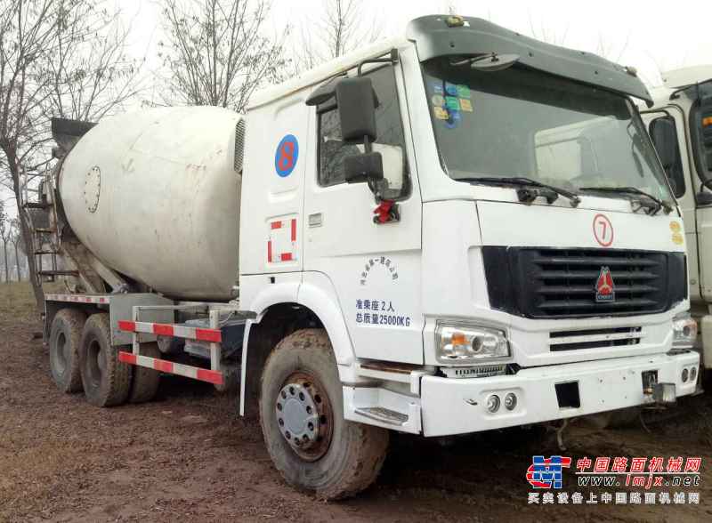 山东出售转让二手2010年中国重汽ZZ1257N4048W搅拌运输车