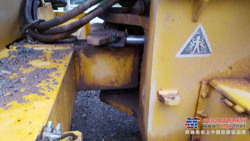 江西出售转让二手6000小时2003年洛建YZ20C轮胎压路机