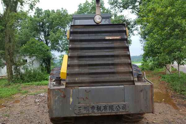 江西出售转让二手6000小时2003年洛建YZ20C轮胎压路机