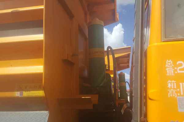山西出售转让二手2014年陕汽奥龙SX3255UN384自卸车