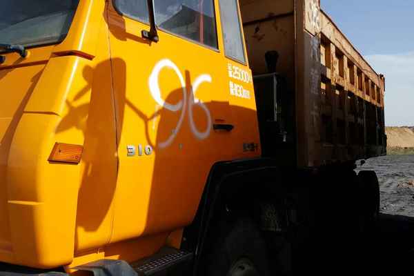 山西出售转让二手2013年陕汽奥龙SX3255BR384自卸车