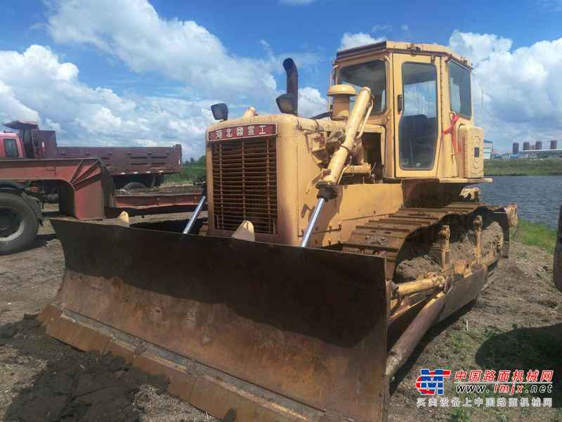 黑龙江出售转让二手12000小时2004年宣工T140推土机
