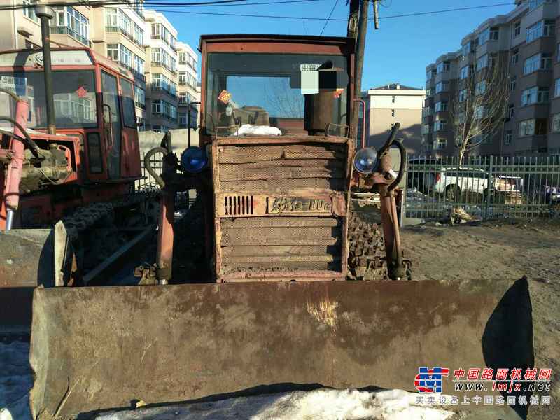 黑龙江出售转让二手9000小时2004年东方红C802推土机