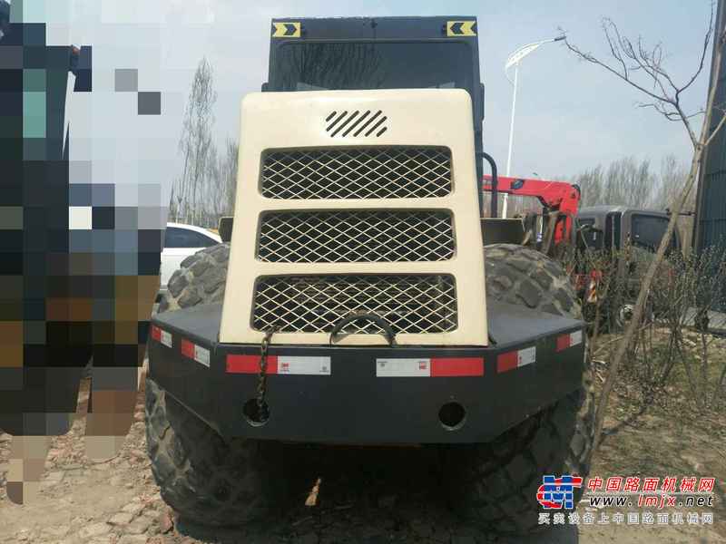 黑龙江出售转让二手8000小时2010年英格索兰PAD175单钢轮压路机