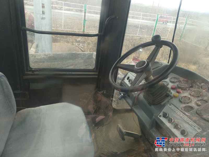 黑龙江出售转让二手10000小时2009年龙工LG520B单钢轮压路机