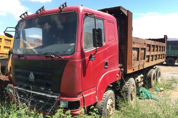 山西出售转让二手2010年中国重汽ZZ3317N3567C1自卸车