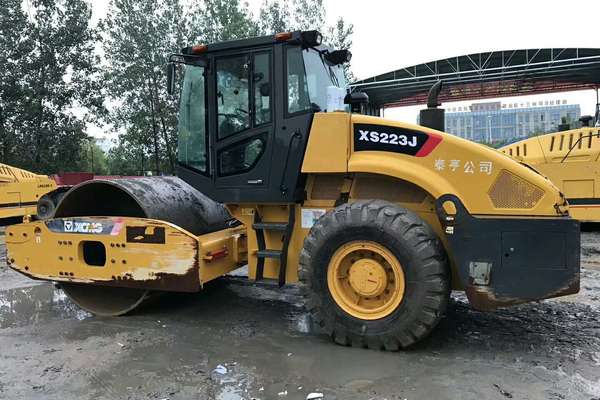 辽宁出售转让二手200小时2013年徐工XS223J单钢轮压路机