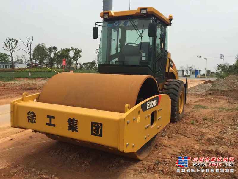 湖北出售转让二手1000小时2016年徐工XS203J单钢轮压路机