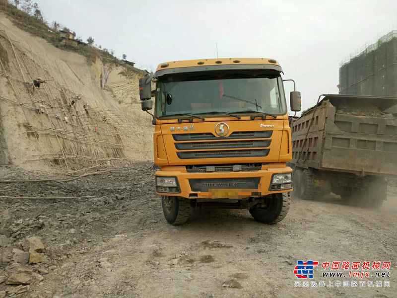 贵州出售转让二手2015年陕汽德龙SX3255BR384自卸车
