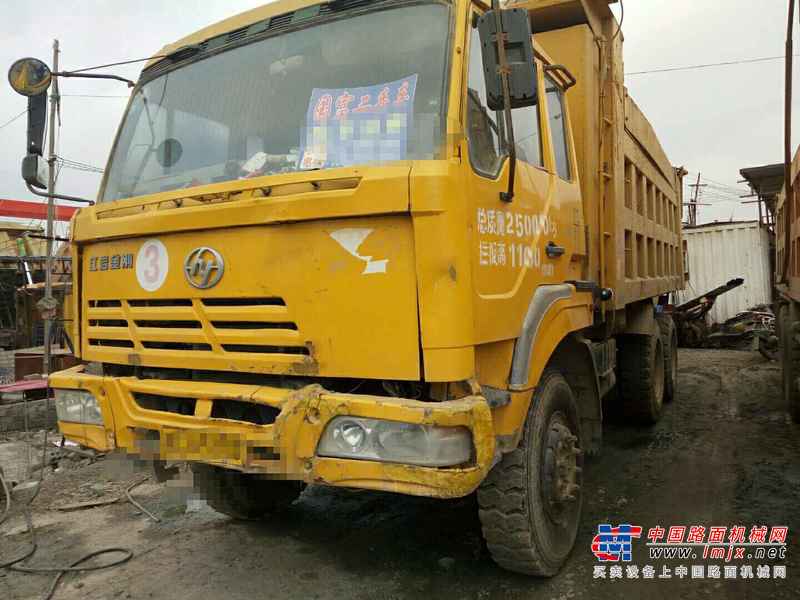 贵州出售转让二手2010年中国重汽豪沃ZZ3257N5247自卸车
