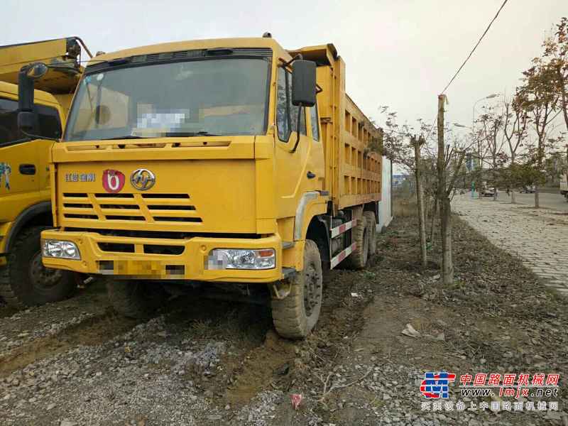 贵州出售转让二手2009年红岩CQ3254STHG32自卸车