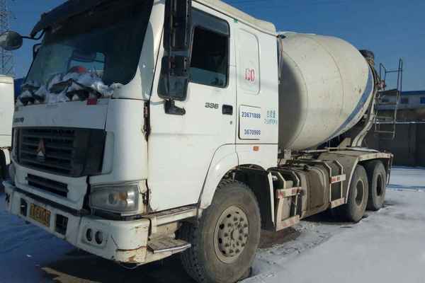 辽宁出售转让二手2009年中国重汽豪泺ZZ1317N3267D1搅拌运输车
