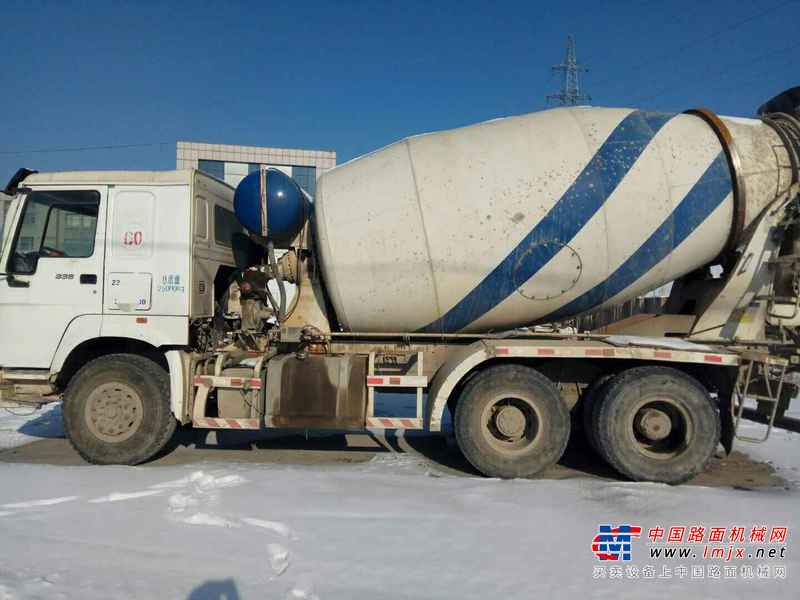 辽宁出售转让二手2009年中国重汽豪泺ZZ1317N3267D1搅拌运输车