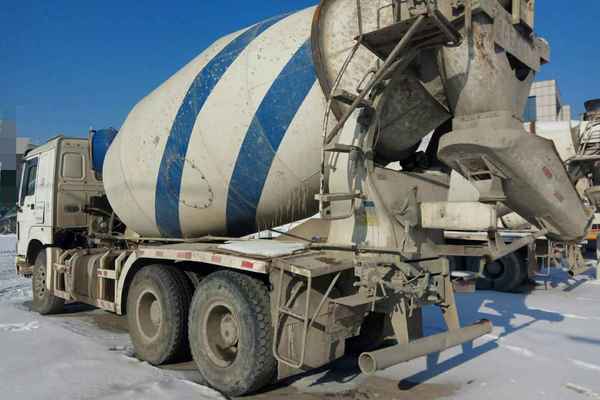 辽宁出售转让二手2009年中国重汽豪泺ZZ1317N3267D1搅拌运输车