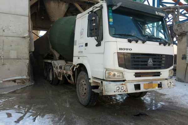 辽宁出售转让二手2009年中联重科ZLJ5250GJB2搅拌运输车
