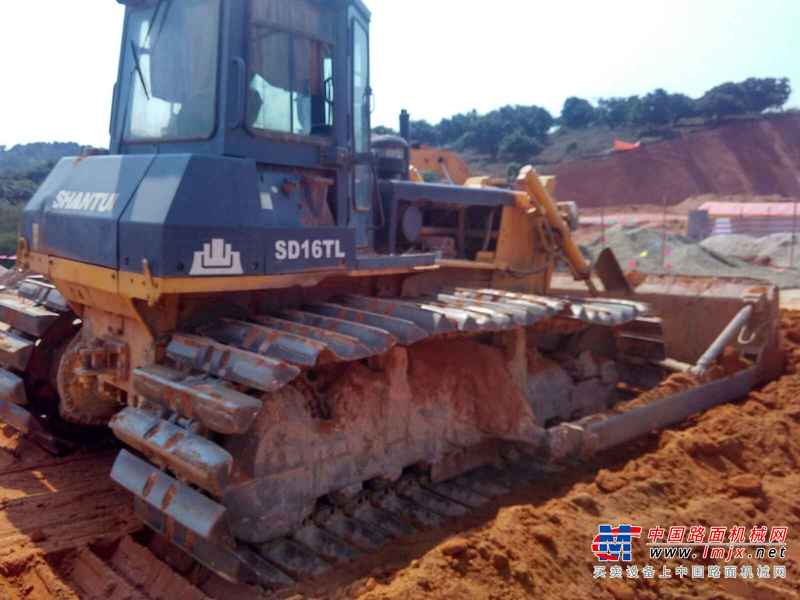 广东出售转让二手5000小时2010年山推SD16TL推土机