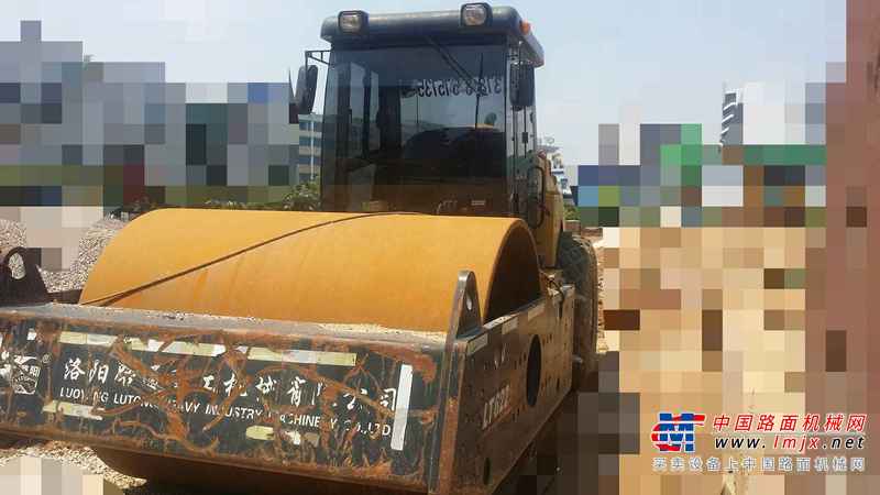 广西出售转让二手900小时2015年洛阳路通LT622S单钢轮压路机