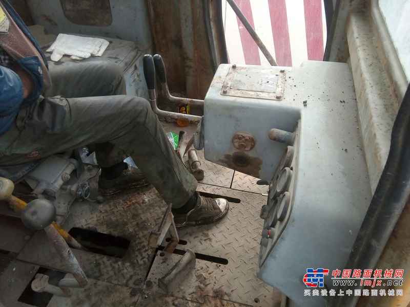 贵州出售转让二手8869小时2006年移山TY160推土机