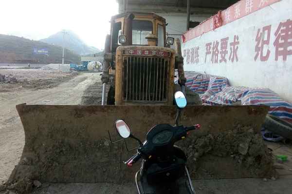 贵州出售转让二手9988小时2003年宣工T140推土机
