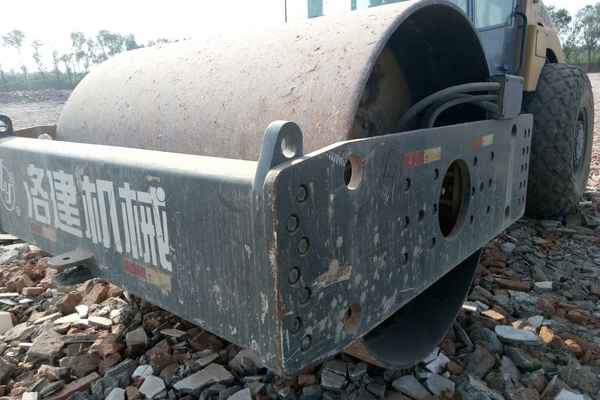 辽宁出售转让二手9000小时2008年洛建LSS220单钢轮压路机