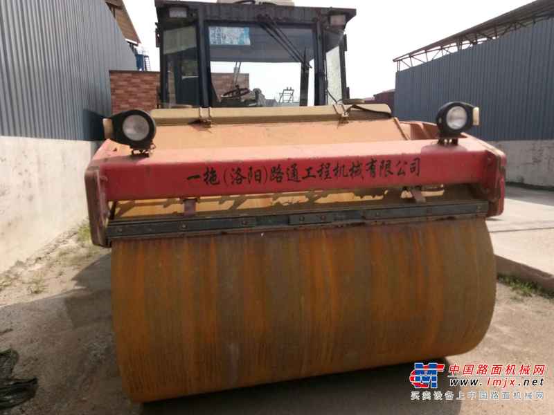 辽宁出售转让二手12000小时2006年洛阳路通LTC212双钢轮压路机