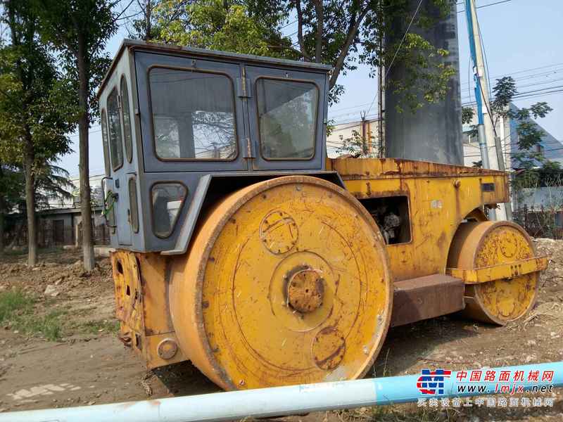 江苏出售转让二手20000小时2005年徐工3Y18三轮压路机