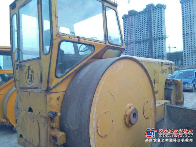 山西出售转让二手6000小时2005年洛建3Y18X21三轮压路机