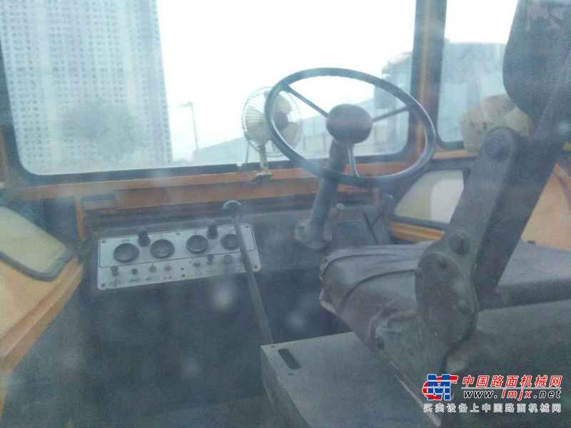 山西出售转让二手6000小时2005年洛建3Y18X21三轮压路机