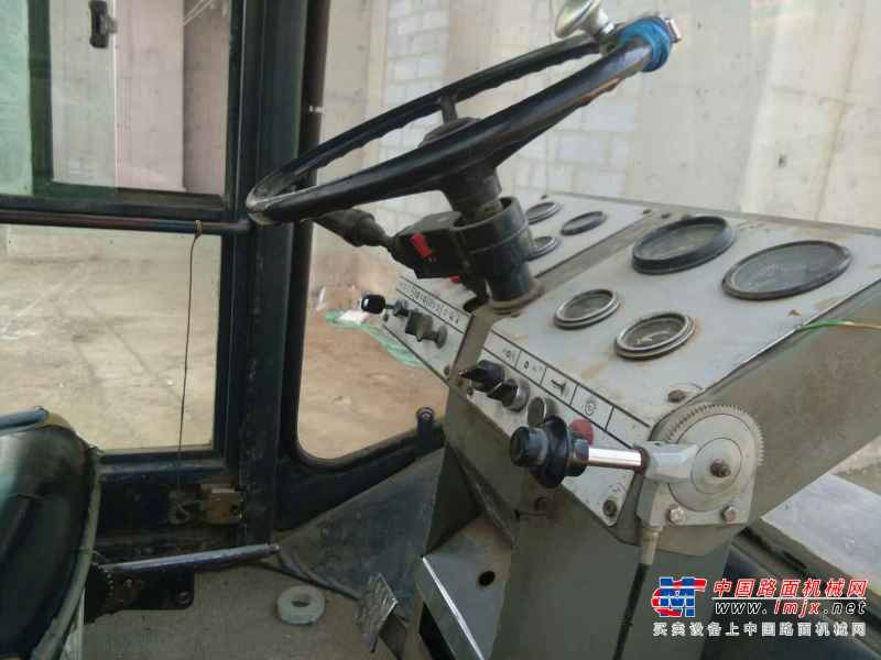 山西出售转让二手15000小时2005年鼎盛天工Z20JC单钢轮压路机
