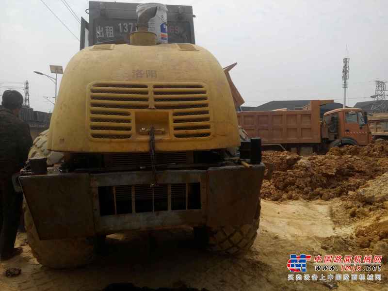 云南出售转让二手9800小时2008年洛建LSS220单钢轮压路机