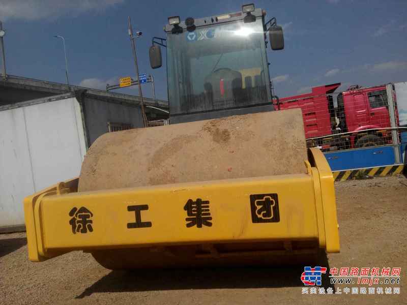 云南出售转让二手2800小时2013年徐工XS222J单钢轮压路机